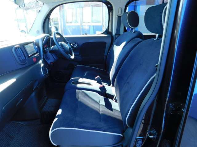 熊本の中古車・パーツ販売「GAREGE Limited(ガレージリミテッド)」、日産 キューブの10枚目の写真です。