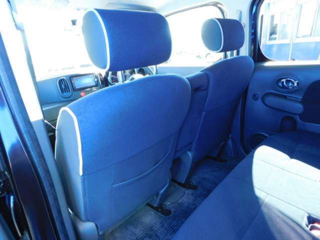 熊本の中古車・パーツ販売「GAREGE Limited(ガレージリミテッド)」、日産 キューブの11枚目の写真です。